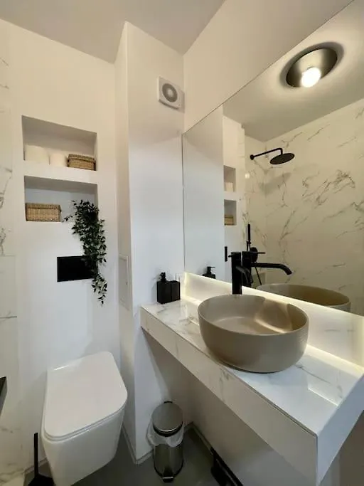 Urban Raw Calea Victoriei - Next To The Old Town Apartman Bukarest